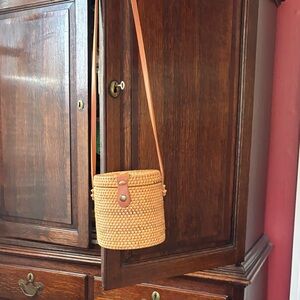Woven Rattan round Crossbody Bag in Natural Tan